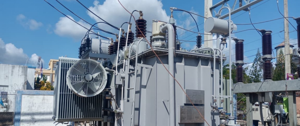EDEESTE Instala un Transformador de Potencia de 14 MVA  en  Bayaguana  para  Mejorar Suministro  Eléctrico